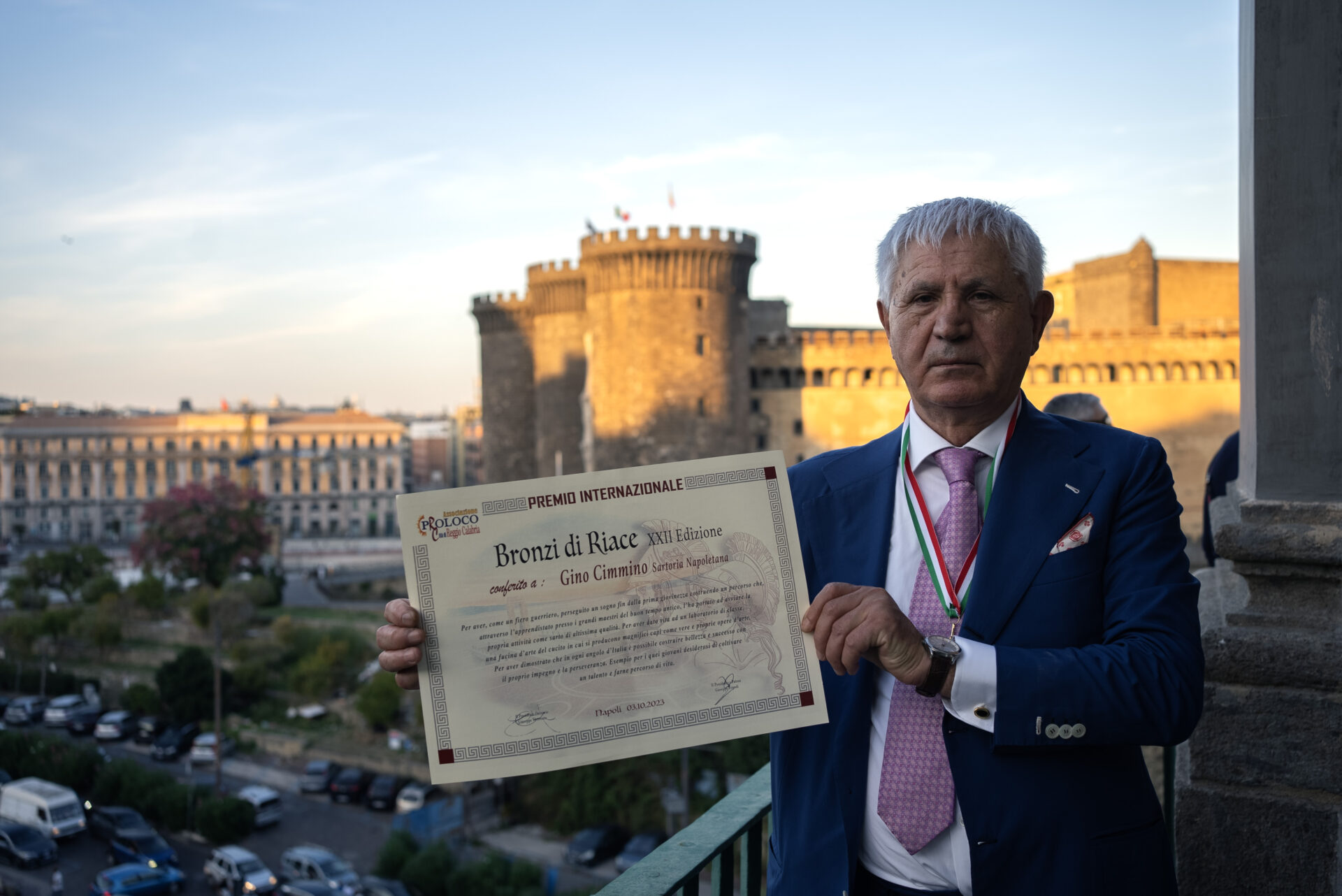 03-10-23. Napoli. Gino Cimmino insignito “fiero guerriero” alla XXII edizione del Premio Internazionale Bronzi di Riace